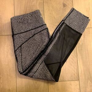 Lululemon 25” leggings size 6